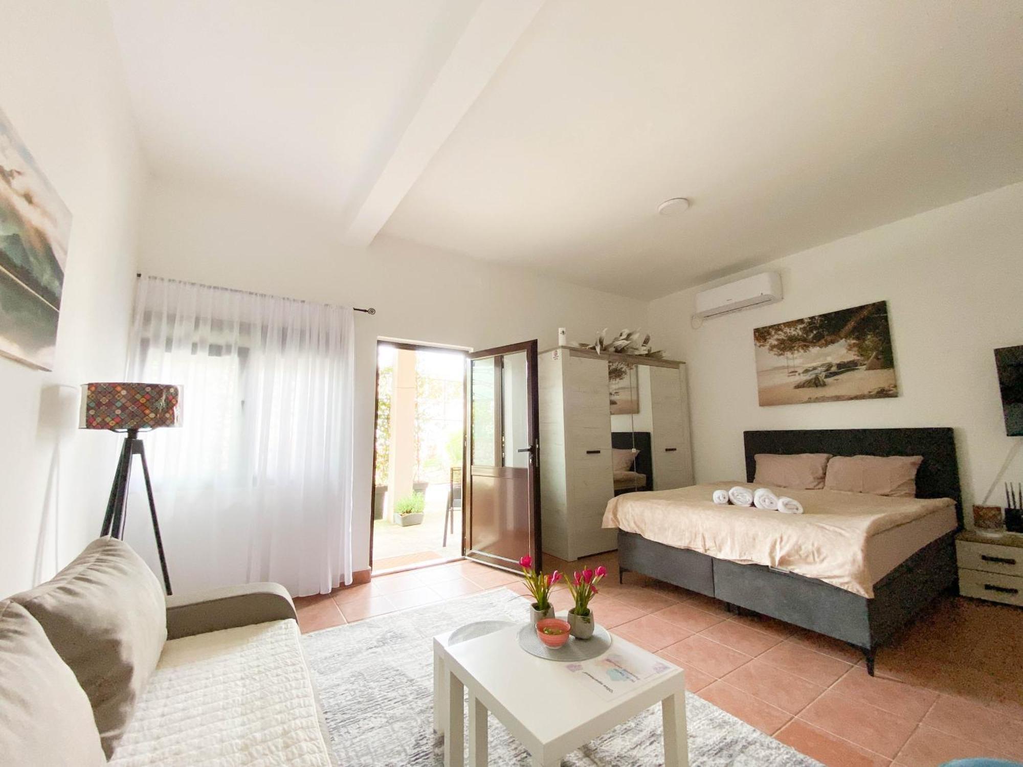 Olive Apartment Ποντγορίτσα Εξωτερικό φωτογραφία
